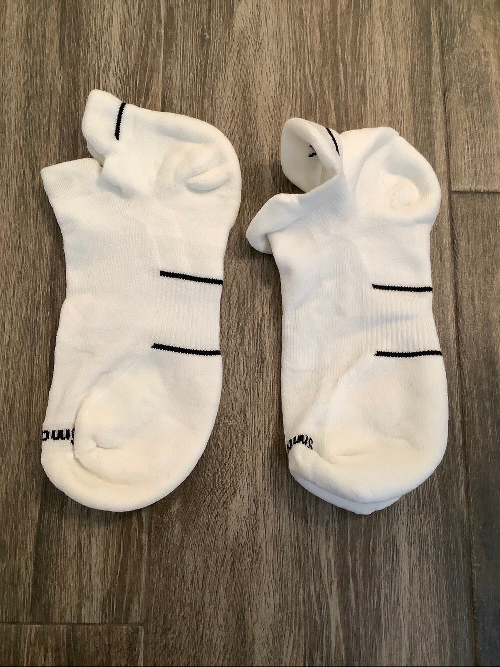 Smartwool Women's Medium White Run Targeted Cushion Wool Low Ankle Socks D9-5